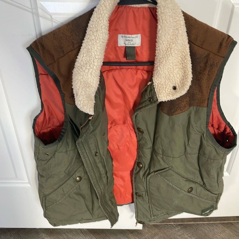 Mango Vest